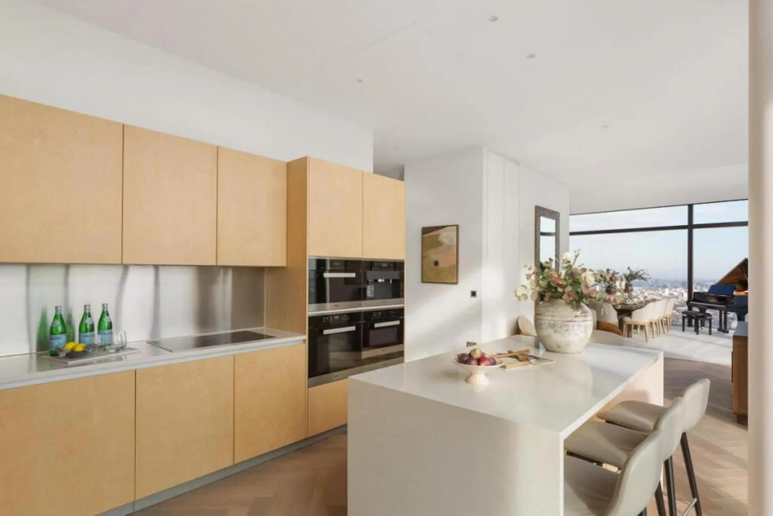 Luxurious Penthouse Sleeps 8 Guests Apartment London