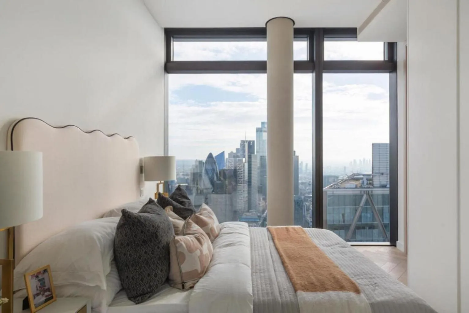 Luxurious Penthouse Sleeps 8 Guests Apartment London United Kingdom